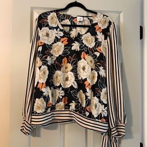 Cabi Enchant blouse size xl. EUC. Worn once.